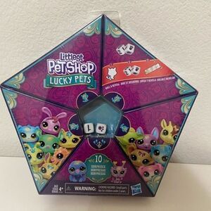 Littlest Pet Shop Lucky Pets Fortune Crew Surprise Pet Toy 10 Surprises LPS NEW